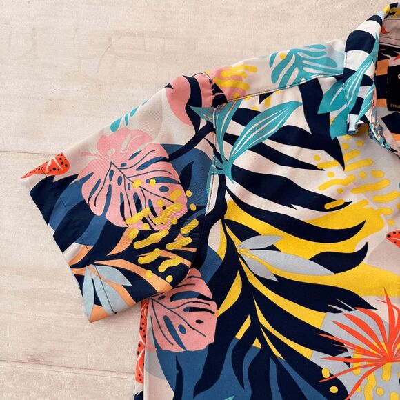 Good Vibes Men’s Small Floral Hawaiian Casual Resort Button Up T-Shirt Colorful - Picture 5 of 6